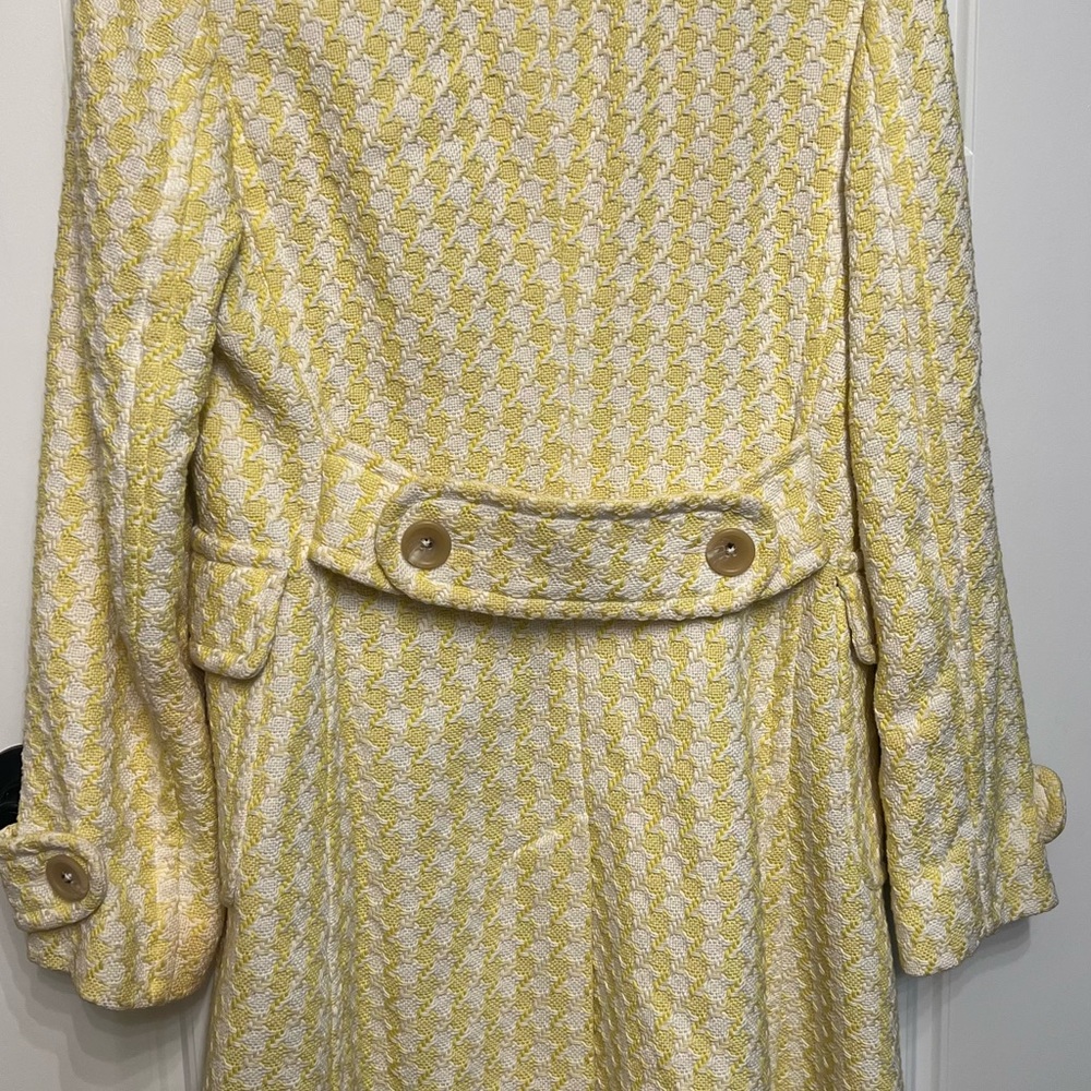 Banana Republic Yellow and White Trench Coat - Picture 4 of 7